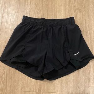 Nike 2-in-1 running short